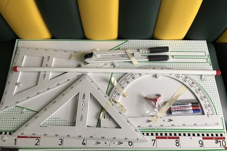 Pomoce dydaktyczne dla szkół dostarczone w ramach projektu „Region Nauk Ścisłych II – edukacja przyszłości”