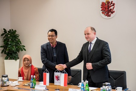 Spotkanie z gośćmi z Indonezji z Urzędzie Marszałkowskim, fot. Łukasz Piecyk