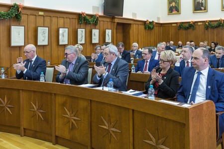 Budżetowa sesja sejmiku województwa, fot. Szymon Zdziebło/tarantoga.pl dla UMWKP