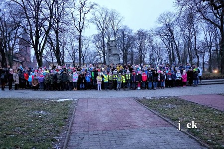 Nocny rajd pieszy z okazji 100. rocznicy Powstania Wielkopolskiego - fot. Jerzy Ekert