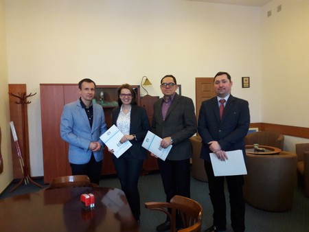 Przekazanie pracowni mobilnych do szkół podstawowych