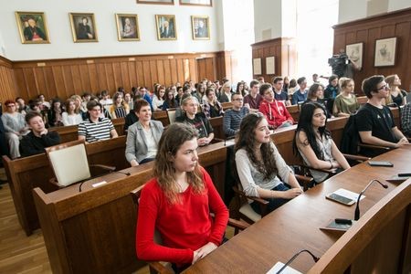Ubiegłoroczna prelekcja „Karol Wojtyła jako papież” w Urzędzie Marszałkowskim, fot. Andrzej Goiński
