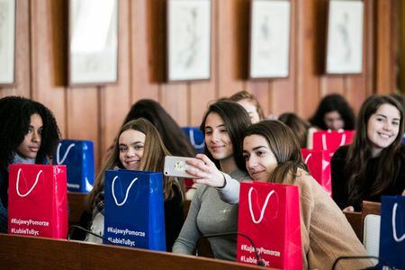 Spotkanie młodzieży z Hiszpanii w Urzędzie Marszałkowskim, fot. Andrzej Goiński