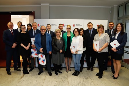 Uroczystość wręczenia umów grantowych w ramach RPO w Urzędzie Marszałkowskim, fot. Mikołaj Kuras