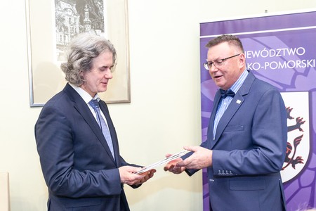 Uroczyste podpisanie umowy na dofinansowanie projektów realizowanych przez spółkę Pallmed, fot. Filip Kowalkowski