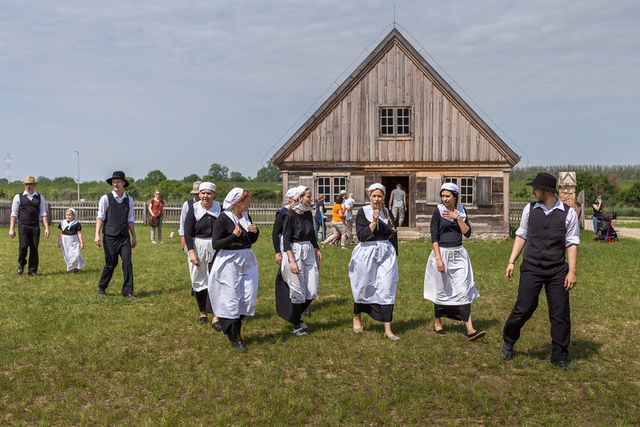 Impreza z okazji otwarcia Olenderskiego Parku Etnograficznego, fot. Szymon Zdziebło/tarantoga.pl