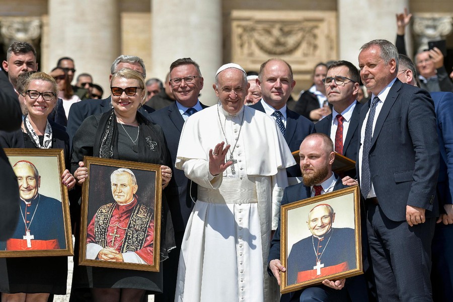 Wizyta delegacji województwa w Watykanie, fot. UMWKP