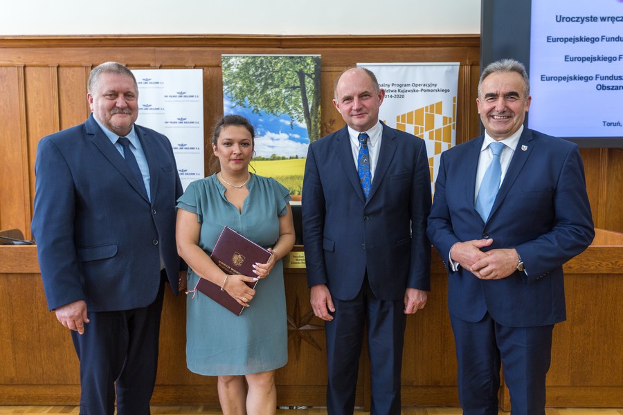 Umowy RPO i PROW, fot. Szymon Zdziebło tarantoga.pl dla UMWKP