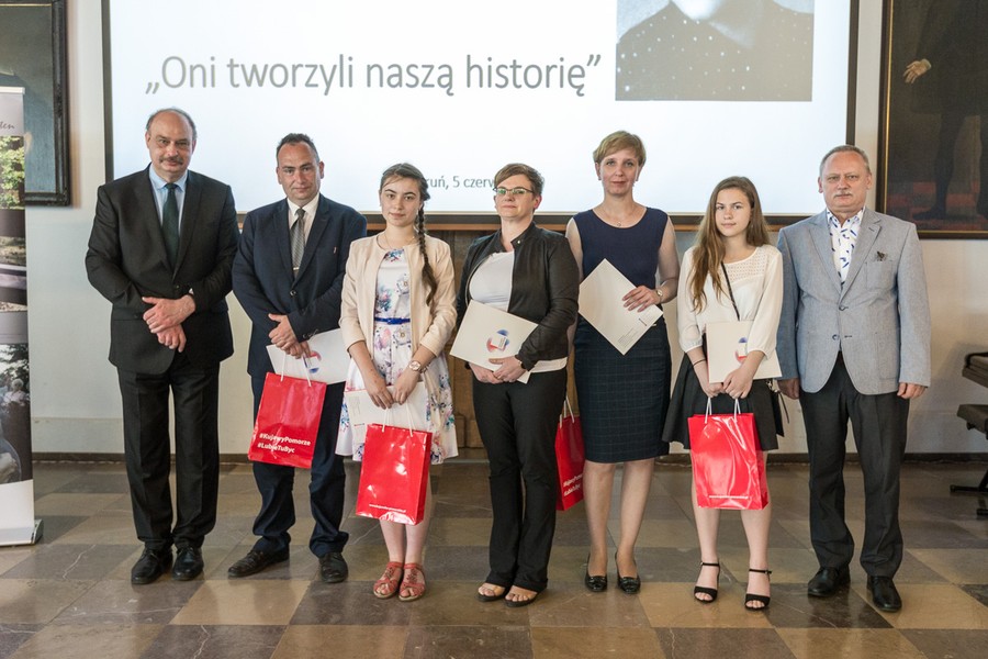 Uroczystość wręczenia nagród w konkursie „Oni tworzyli naszą historię”, fot. Szymon Zdziebło/tarantoga.pl