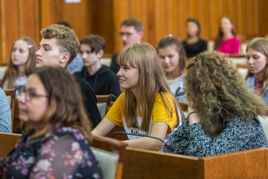 Wizyta młodzieży polonijnej z Litwy w Urzędzie Marszałkowskim, fot. Szymon Zdziebło www.tarantoga.pl