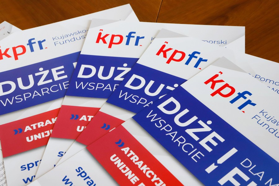 Podpisanie umowy pomiędzy Kujawsko-Pomorskim Funduszem Rozwoju i pośrednikami pożyczek, fot. Mikołaj Kuras