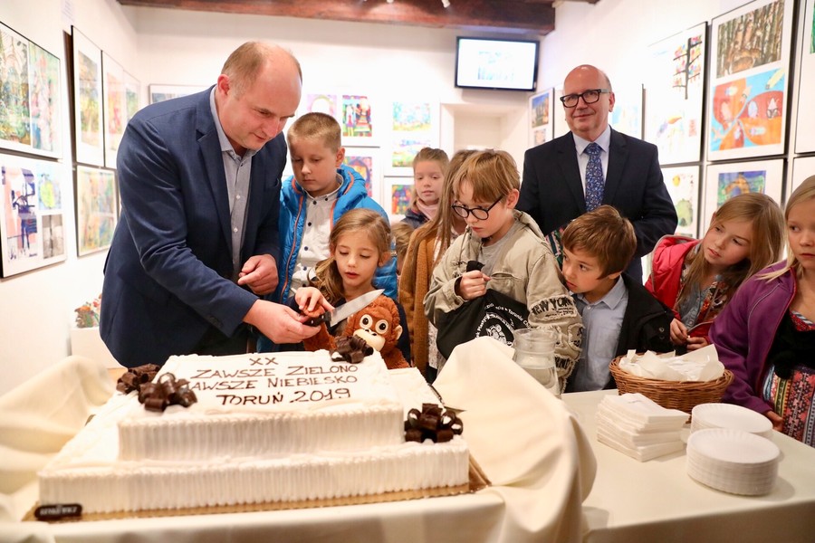 Wręczenie nagród w konkursie „Zawsze zielono, zawsze niebiesko”, fot. Andrzej Goiński