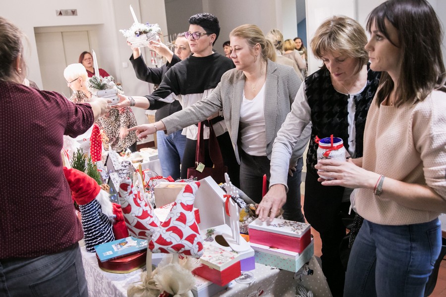 Kiermasz świąteczny w Urzędzie Marszałkowskim, fot. Andrzej Goiński