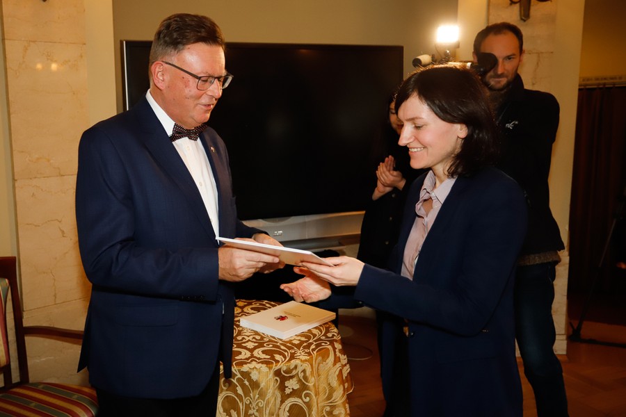 Pracownicy jednostek zostali nagrodzeni za szczególne osiągnięcia w dziedzinie tworzenia i upowszechniania kultury, fot. Mikołaj Kuras