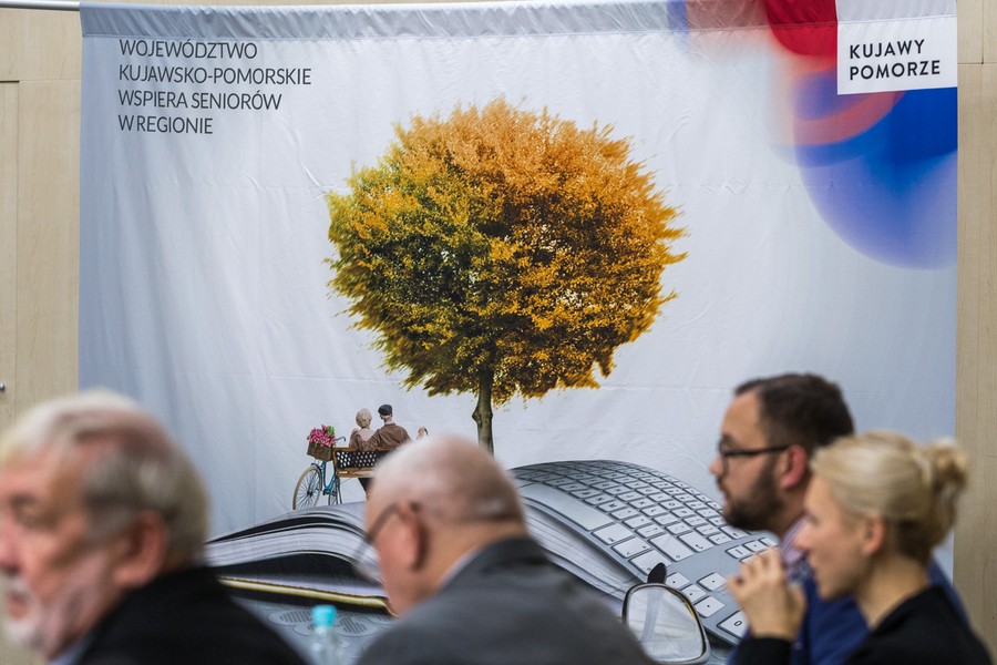 Wojewódzka Rada ds. Polityki Senioralnej, fot. Szymon Zdziebło/tarantoga.pl