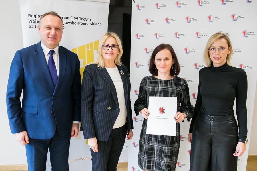 Uroczystość wręczenia aneksów dla LGD, fot. Andrzej Goiński