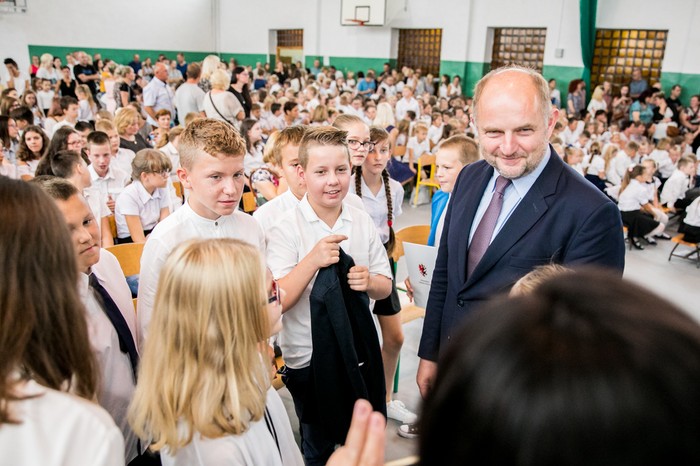 Rozpoczęcie roku szkolnego w Brześciu Kujawskim, fot. Andrzej Goiński Rozpoczęcie roku szkolnego w Brześciu Kujawskim, fot. Andrzej Goiński