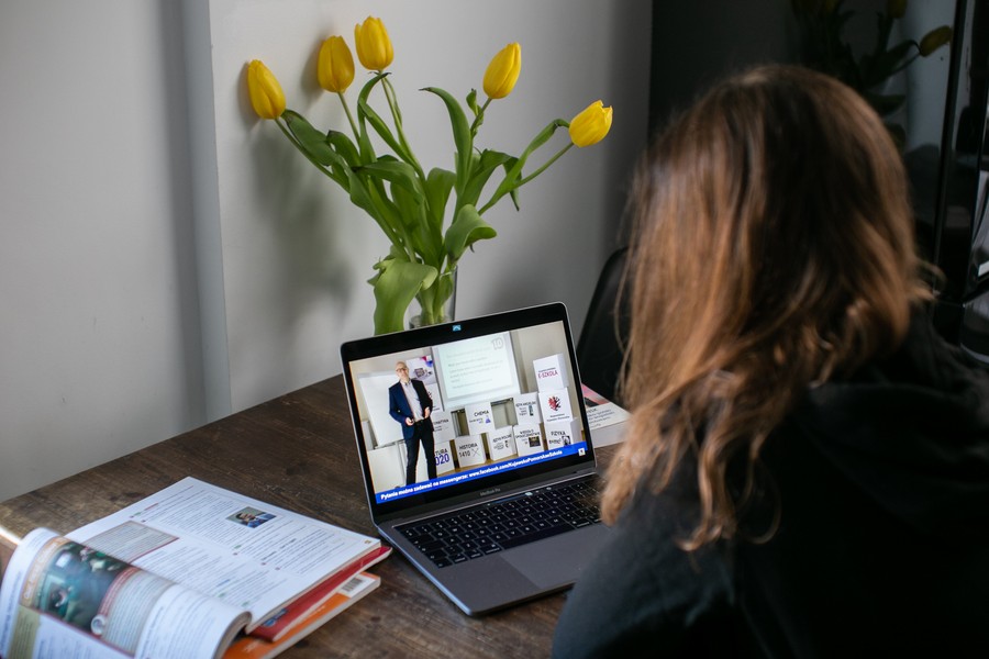 Kujawsko-Pomorska marszałkowska e-szkoła, fot. Mikołaj Kuras i Szymon Zdziebło dla UMWKP