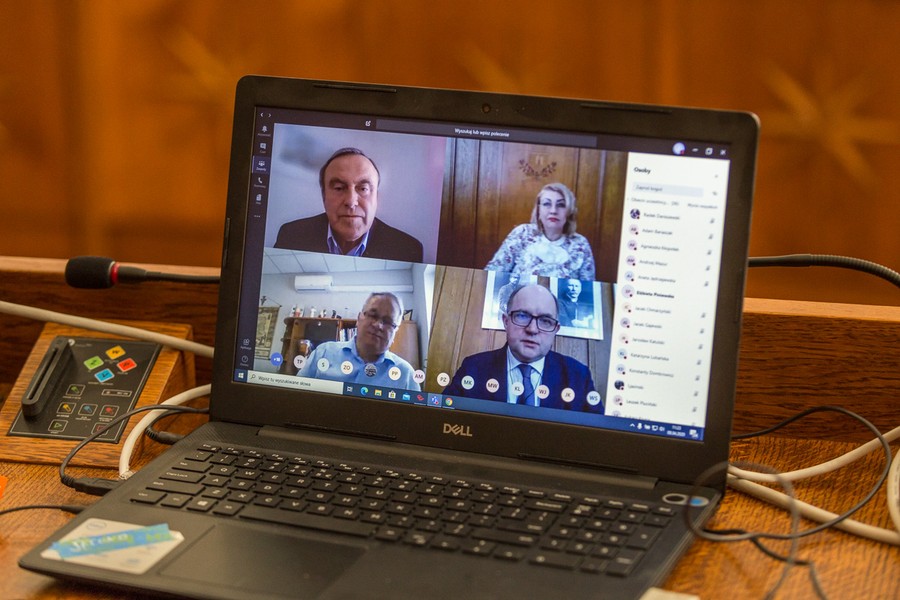 Sesja Sejmiku Województwa Kujawsko-Pomorskiego, fot. Szymon Zdziebło /tarantoga.pl