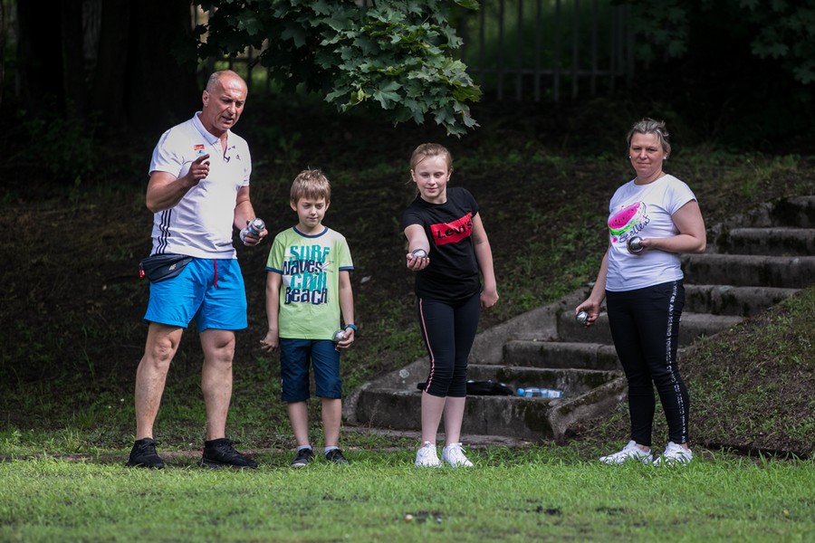Gra w boule, fot. Andrzej Goiński dla UMWKP