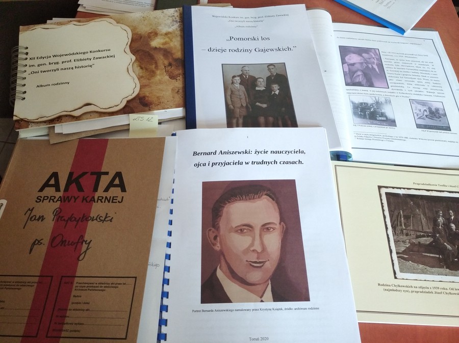 Prace nadesłane na konkurs, fot. Kamila Łajczak