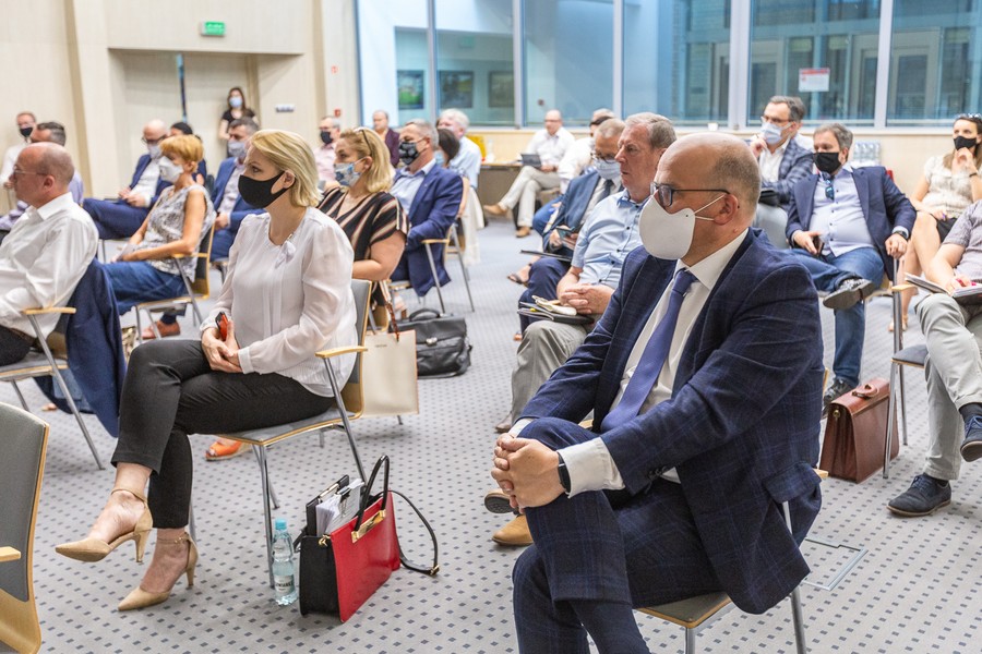 Konferencja konsultacyjna dot. kujawsko-pomorskich projektów do Krajowego Planu Odbudowy, fot. Szymon Zdziebło/tarantoga.pl dla UMWKP