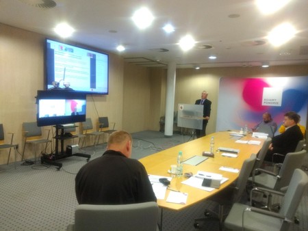 Hybrydowe posiedzenie Zespołu ds. polityki gospodarczej, rynku pracy i strategii rozwoju województwa przy K-P WRDS, fot. Kinga Milewska.