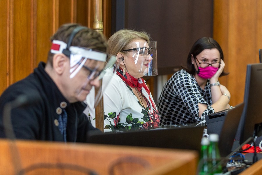 Posiedzenie sejmiku województwa, 30 listopada 2020, fot. Szymon Zdziebło/tarantoga.pl dla UMWKP