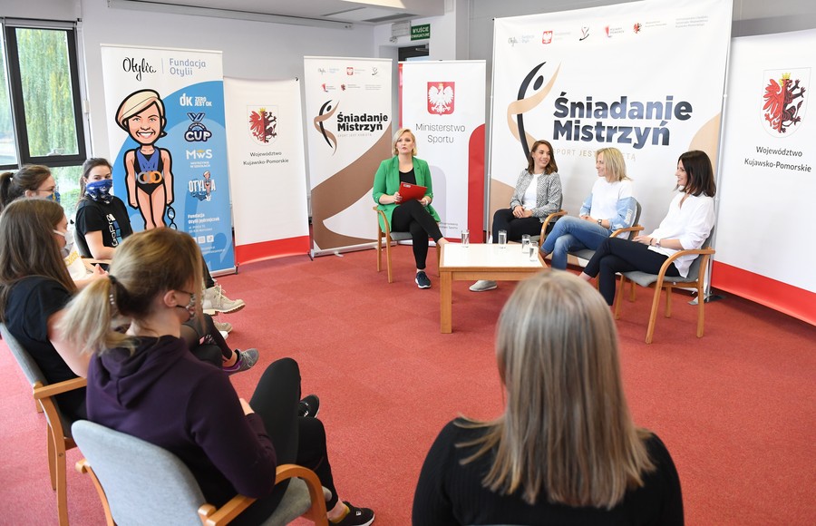Spotkanie z Otylią Jędrzejczak i mistrzyniami sportu, fot. Paweł Skraba