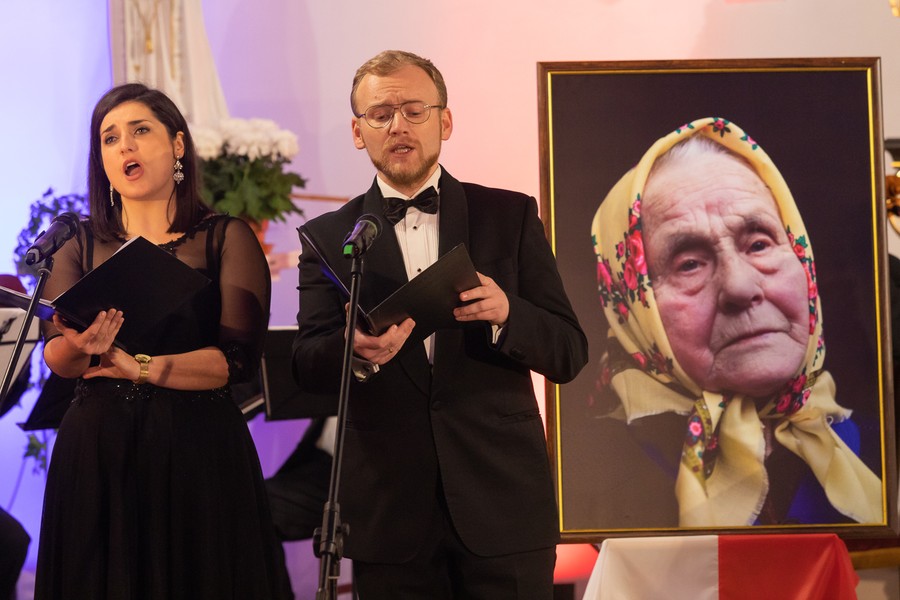 Uroczysta msza w Górsku, fot. Mikołaj Kuras dla UMWKP