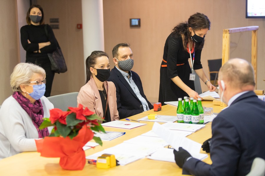 Podpisanie umów o wsparcie dla strefy gastro, fot. Mikołaj Kuras dla UMWKP