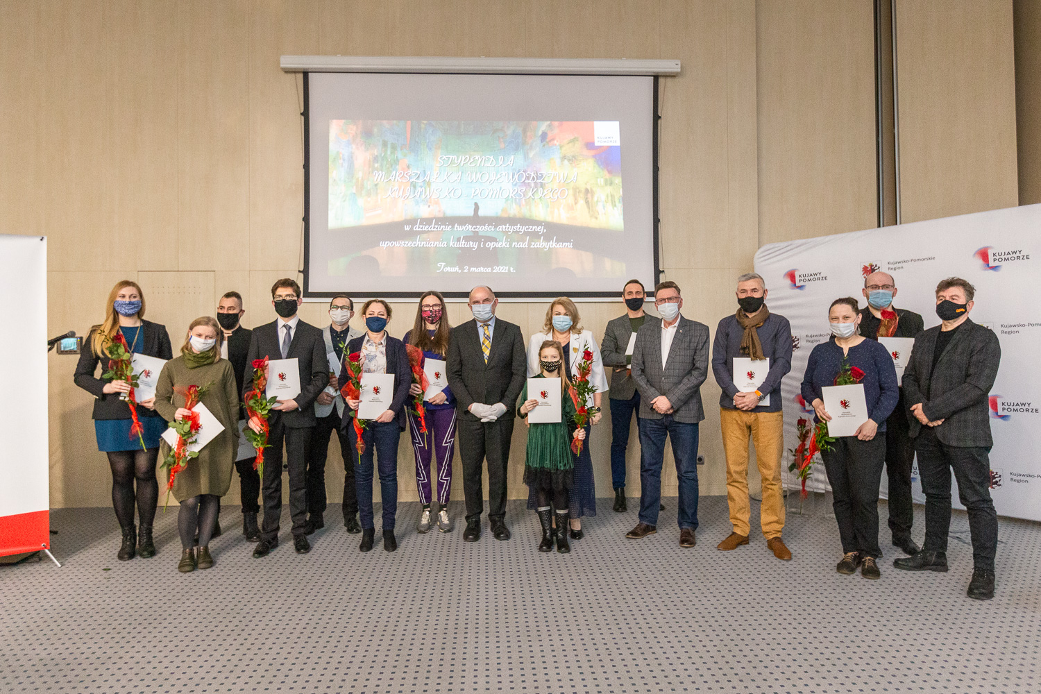 foto-90d Wręczenie stypendiów artystycznych, fot. Szymon Zdziebło/tarantoga.pl dla UMWKP