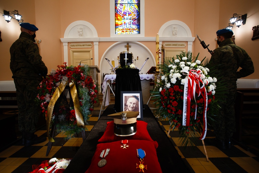 Uroczystość pogrzebowa pana Maksymiliana Kasprzaka, fot. Filip Kowalkowski dla UMWKP