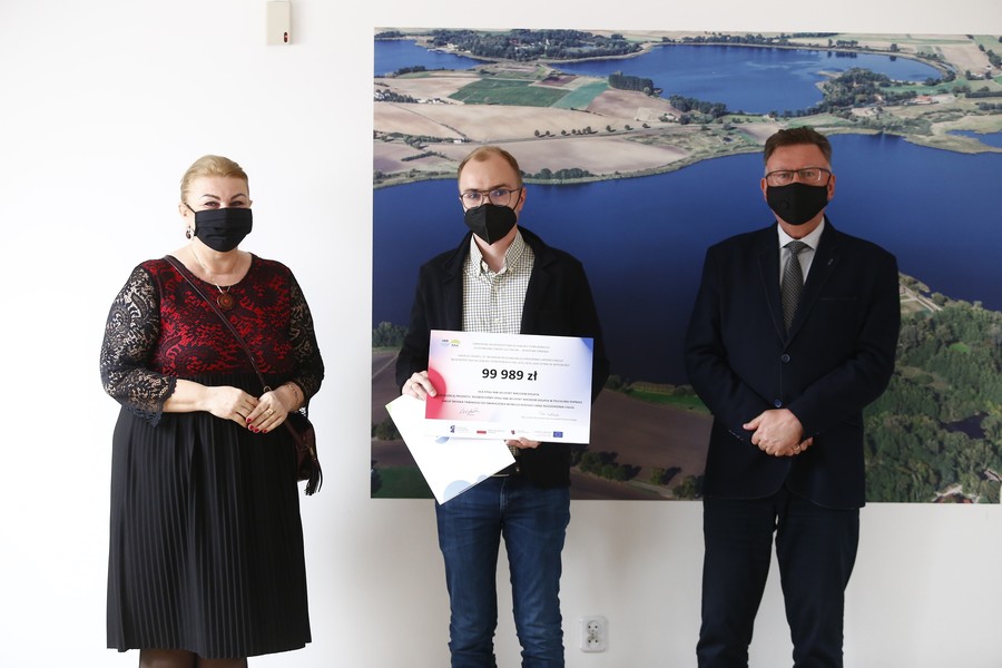 Podpisanie umów w LGD Pałuki-Wspólna Sprawa, fot. Filip Kowalkowski dla UMWKP