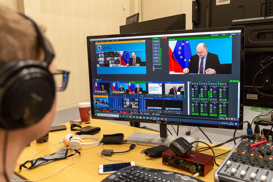 Forum samorządowe poświęcone programowi regionalnemu 2021-2027, fot. Szymon Zdziebło/tarantoga.pl dla UMWKP