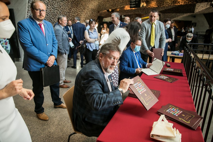 Podpisanie porozumienia w sprawie MOF Torunia, fot. Andrzej Goiński dla UMWKP