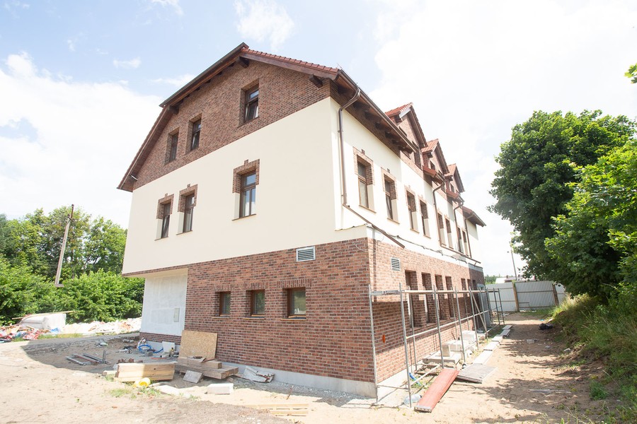 Budowa Centrum Czynnej Ochrony przyrody w Tleniu. Fot. Filip Kowalkowski dla UMWKP