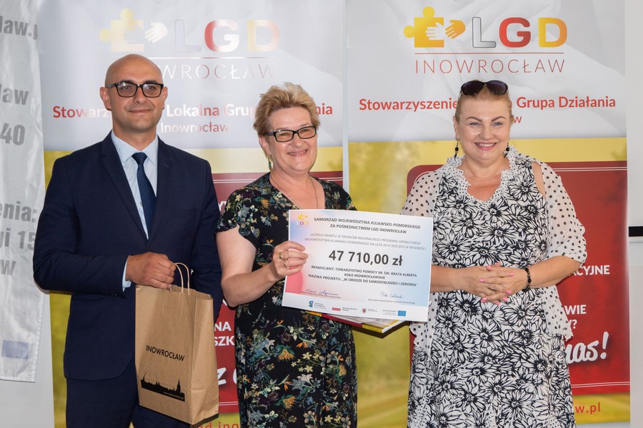 Podpisanie umów w LGD Inowrocław, fot. LGD Inowrocław