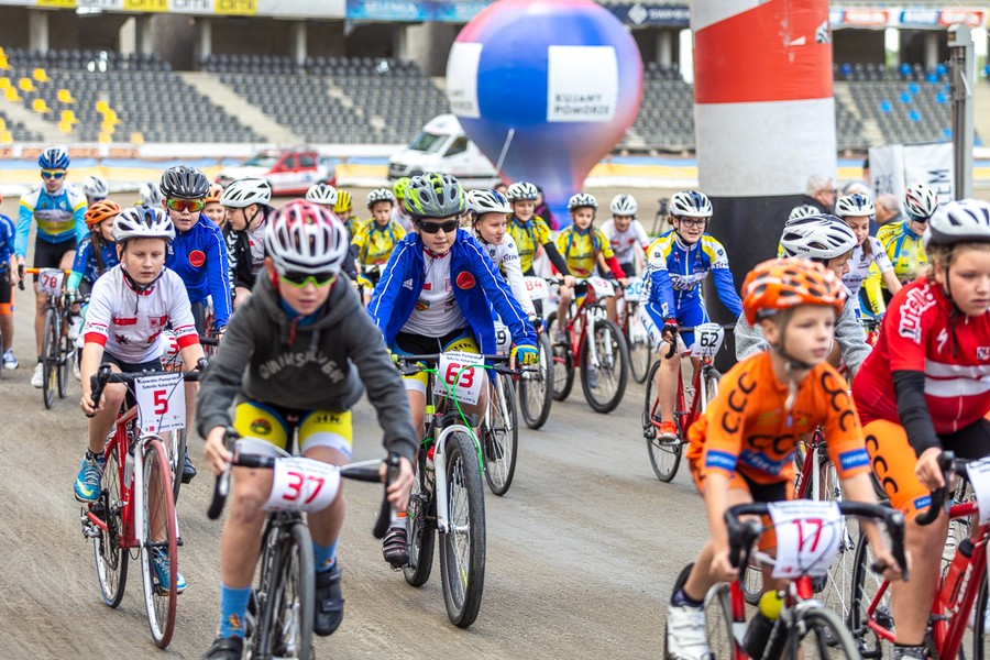 Kujawsko-Pomorskie Szkółki Kolarskie, fot. Szymon Zdziebło tarantoga.pl dla UMWKP