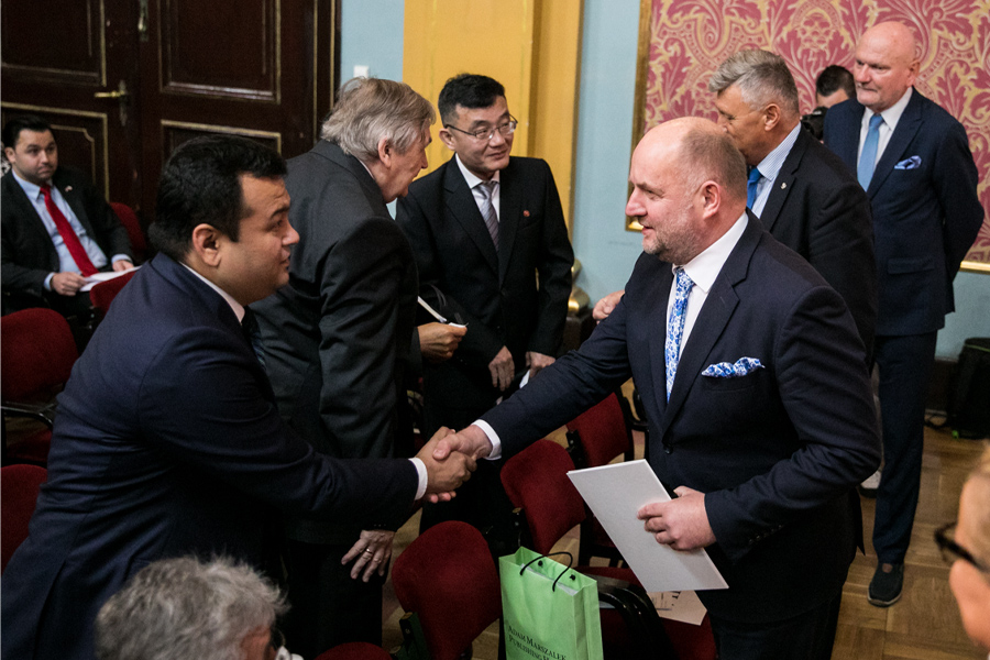 Sesja otwarcia Kongresu Azjatyckiego w Toruniu, fot. Andrzej Goiński/UMWKP