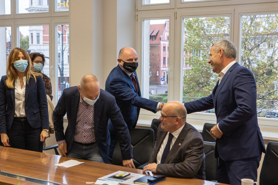 Spotkanie konsultacyjne z prezydentami największych miast regionu, fot. Mikołaj Kuras dla UMWKP