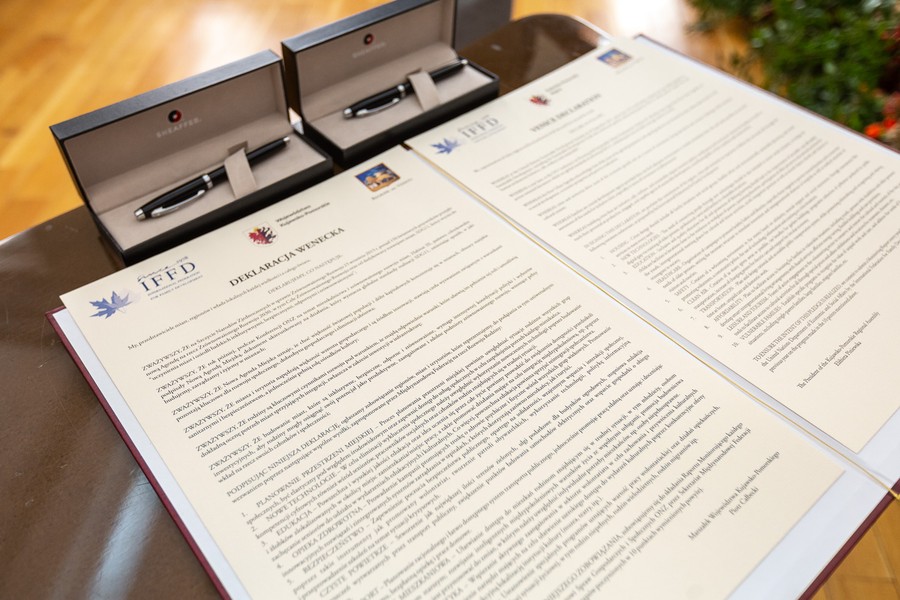 Ceremonia podpisania Deklaracji Weneckiej, fot. Szymon Zdziebło tarantoga.pl dla UMWKP