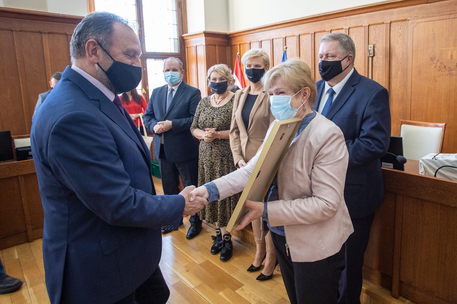 Ceremonia wręczenia wyróżnień, certyfikatów i tytułów w dziedzinie ekonomii społecznej, fot. Mikołaj Kuras dla UMWKP