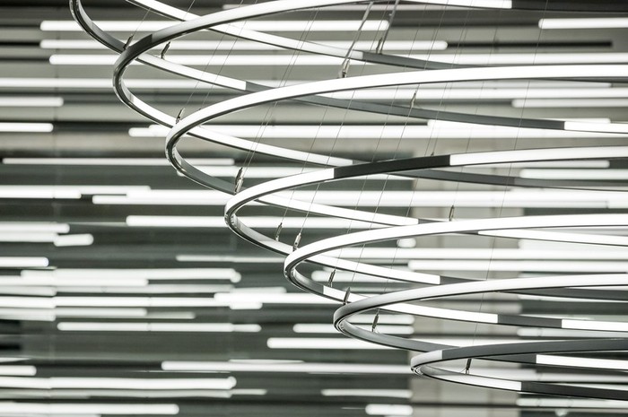 Nowe futurystyczne oświetlenie w foyer Opery Nova, fot. Tomek Czachorowski Nowe futurystyczne oświetlenie w foyer Opery Nova, fot. Tomek Czachorowski