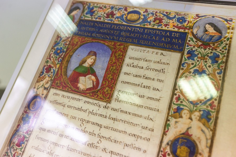 Konferencja prasowa marszałka Piotra Całbeckiego i dyrektora Książnicy Kopernikańskiej Danetty Ryszkowskiej-Mirowskiej, fot. Szymon Zdziebło/tarantoga.pl dla UMWKP