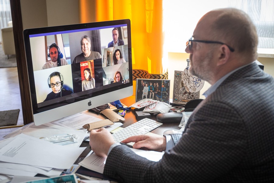 Konferencja online Europejskiej Federacji Dróg Świętego Jakuba, fot. Szymon Zdziebło/tarantoga.pl dla UMWKP