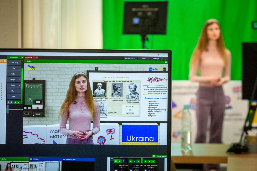 E-Szkoła, fot. Szymon Zdziebło/tarantoga.pl dla UMWKP