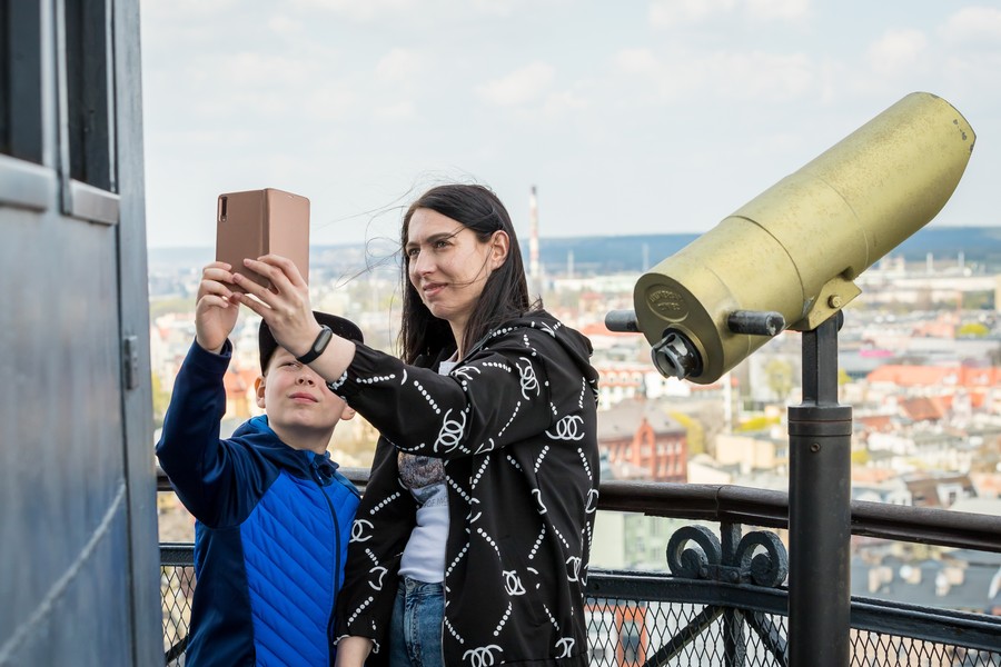 Zwiedzanie wieży ciśnień w Bydgoszczy, fot. Tomasz Czachorowski dla UMWKP