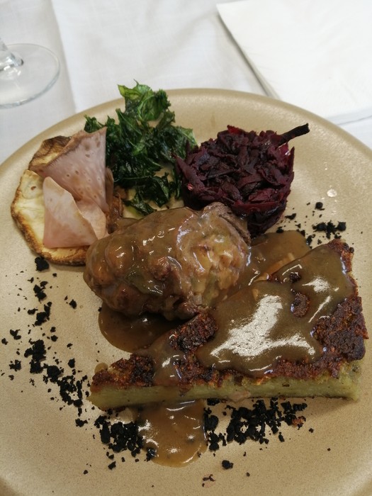 Foto: wyk. Beata Darowska, Potrawa: kaczka z weka