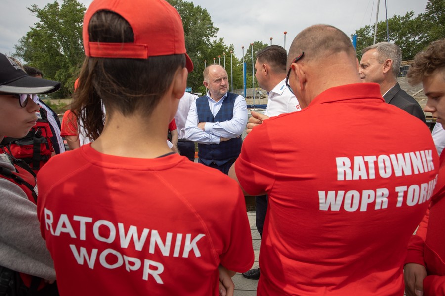 Podpisanie umowy z WOPR, fot. Mikołaj Kuras dla UMWKP